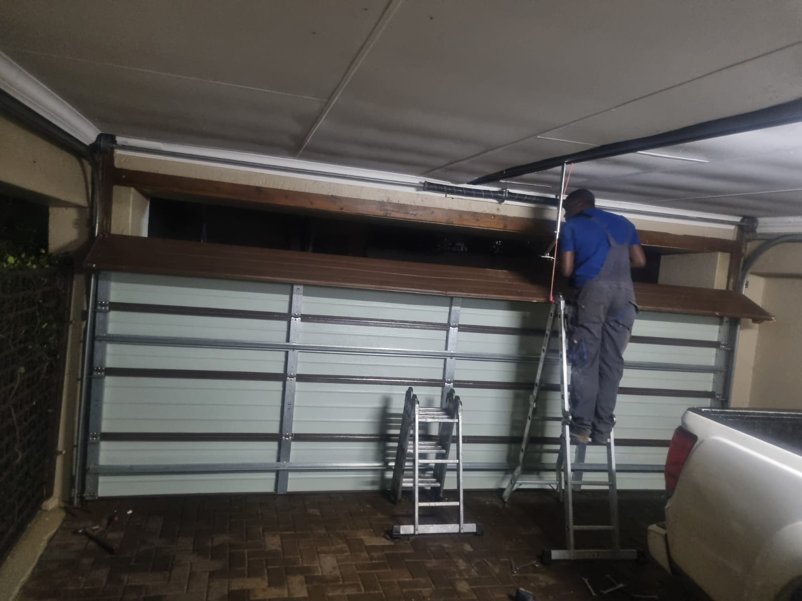 24/7 Emergency Garage Door Repair in Rustenburg